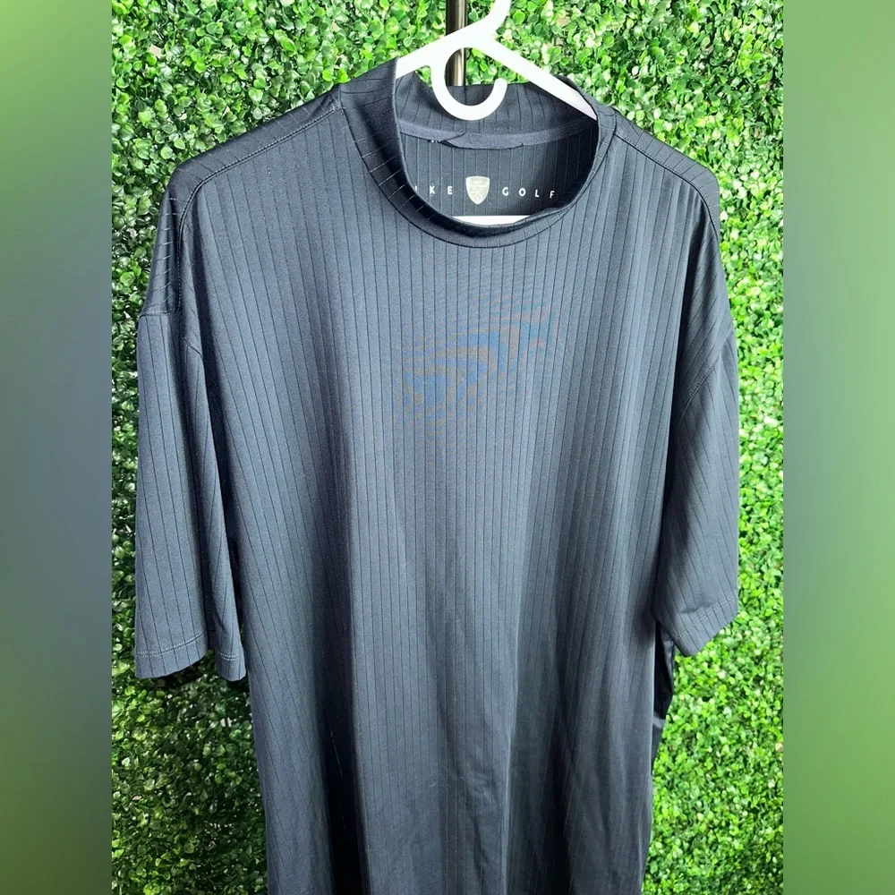 Men’s Nike Golf Shirt - Picture 1 of 6
